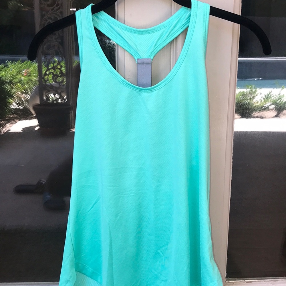 workout tank